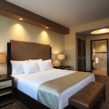Twin Arrows Navajo Casino Resort 깃대 외부 사진