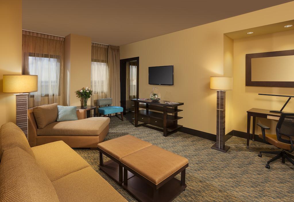 Twin Arrows Navajo Casino Resort 깃대 객실 사진